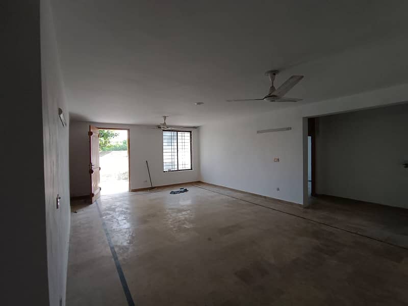 1 Kanal Lower Ground Portion For Rent In F-15 Islamabad 10