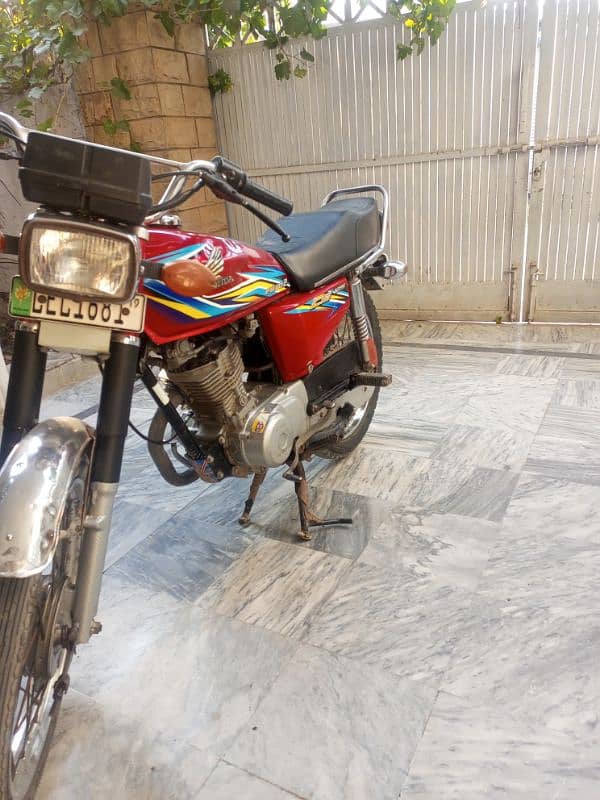 Honda 125 model 2019 lahore registered complete documents 0