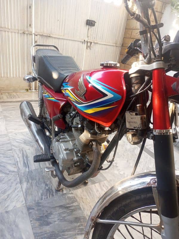 Honda 125 model 2019 lahore registered complete documents 6