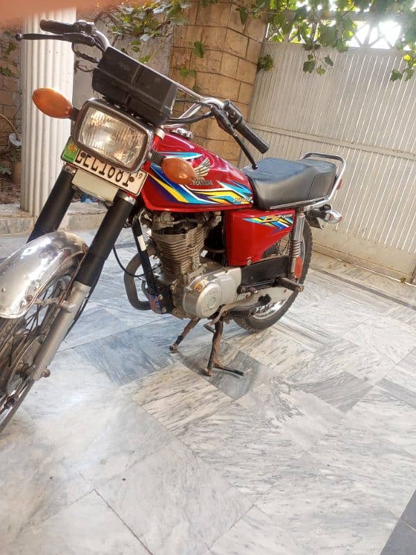 Honda 125 model 2019 lahore registered complete documents 7