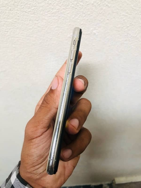 IPHONE XS 64 gb factory unlocked All ok whatapp 03007464143 1