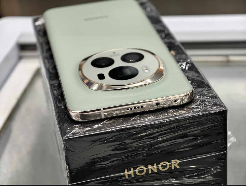 Honor magic 6 pro epi green 12/512gb global model just 215k 4