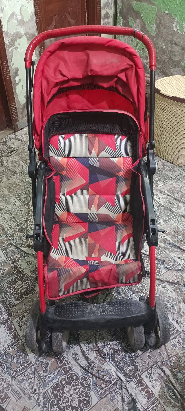 baby pram for kids in Red & black colour with best quality plastic 0