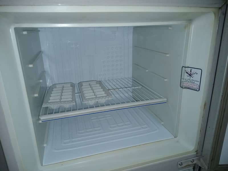 9166WBD Dawlance Refrigerator 11