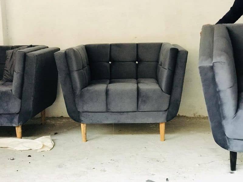 Branded 5 and 7 seater sofa sets available at wholesale price . 8