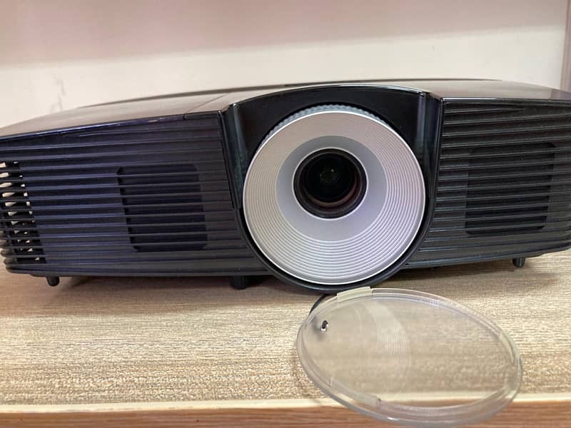 Acer  X113P Projector 3