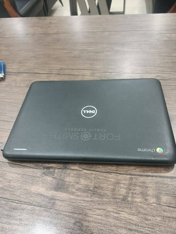 Dell laptop , Chrome Book Good Condition with charger & Wireless mouse 2