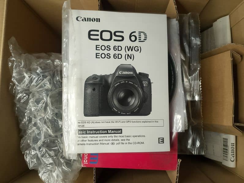 Canon EOS 6D Full Frame Body with Lens 2