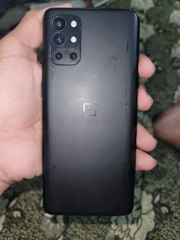 OnePlus 9r 1