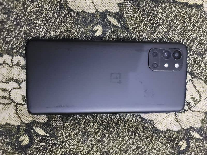 OnePlus 9r 3