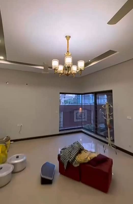 URGENT SALE 1 Kanal Used House For sale in DHA Phase Very Hot Location In Very Reasonable Price 16