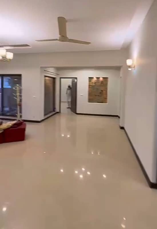 URGENT SALE 1 Kanal Used House For sale in DHA Phase Very Hot Location In Very Reasonable Price 19