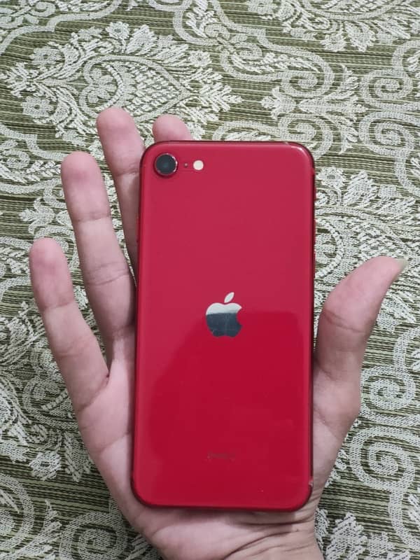 IPHONE SE 2022 2rd generation 1