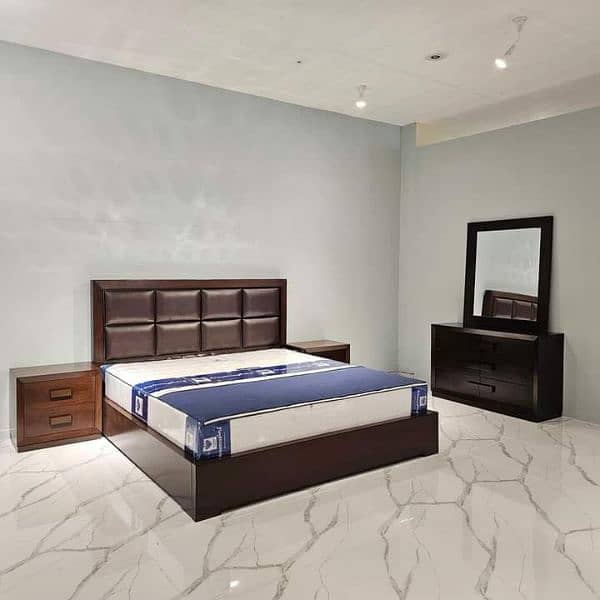 Branded Kind and Queen size full bed sets available at wholesale price 11
