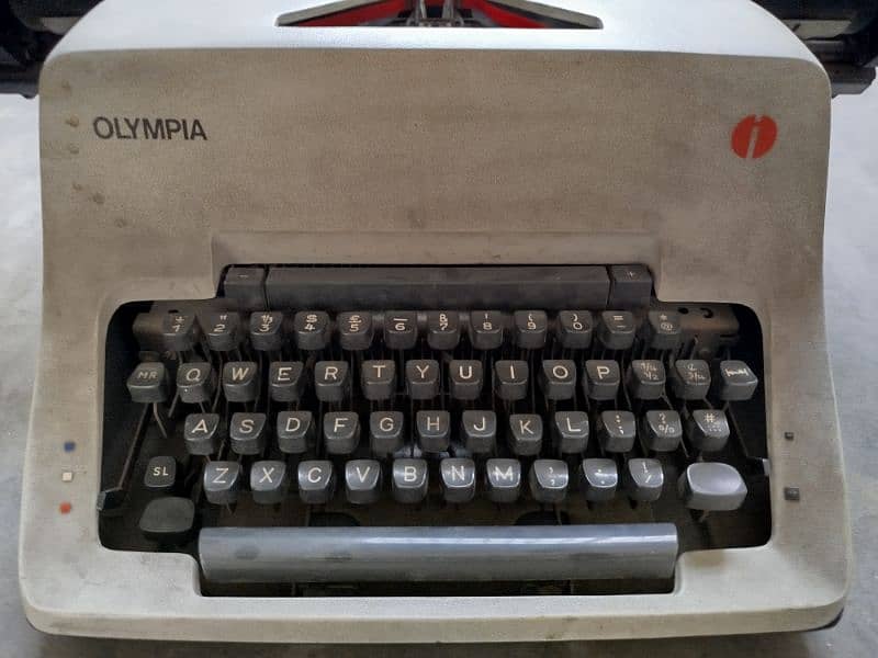 olympia typing machine 1