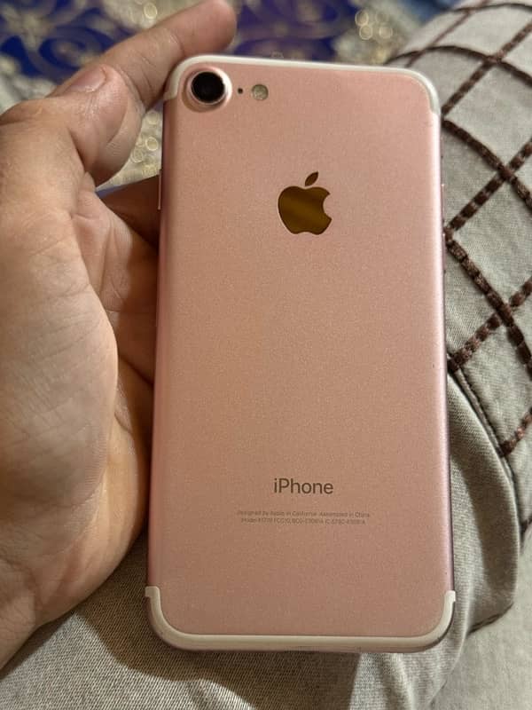 iphone 7 bypass 32gb 10/8 condition urgent sale battry changed 2