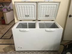 Double door deep freezer