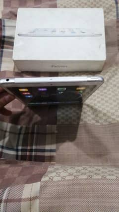 apple ipad mini 2