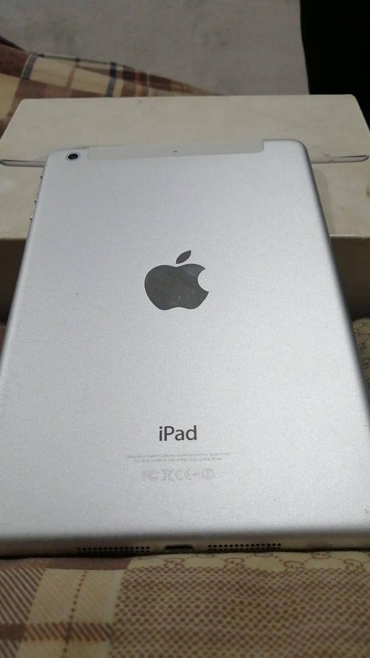 apple ipad mini 2 1