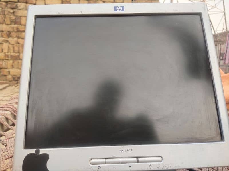 HP 1502 LCD FOR SALE 14" 0