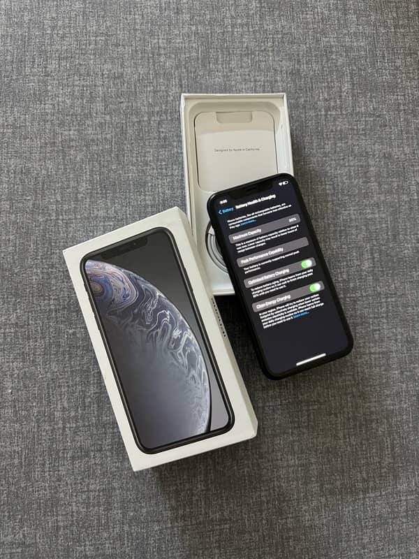 iPhone Xr 128gb Factory Unlock 4