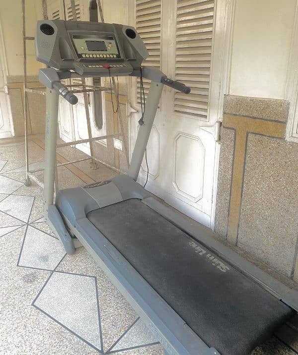 Slimline treadmill 5