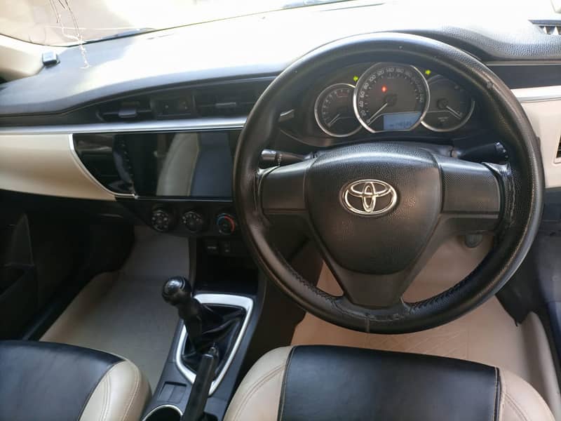 Toyota Corolla GLI 2015 12