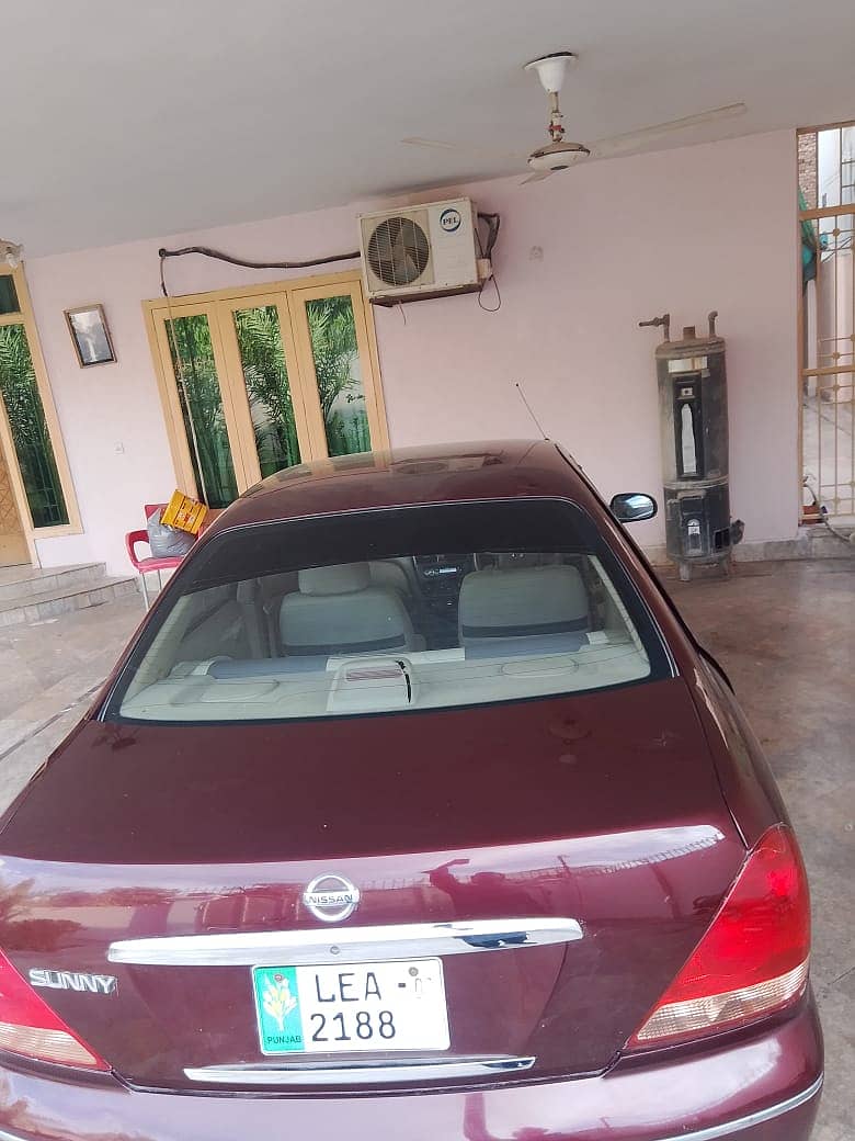 Nissan Sunny 2007 Saloon 14