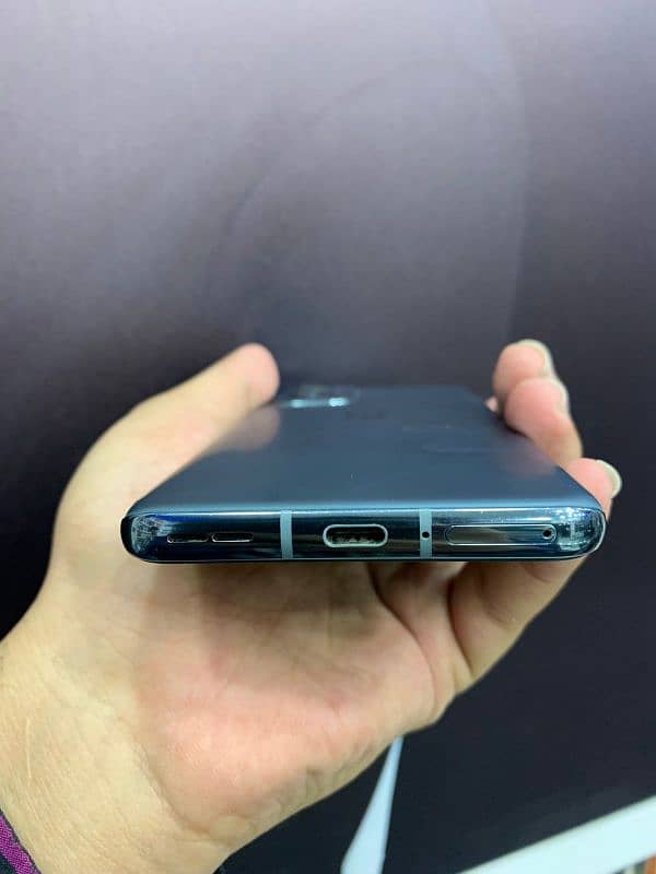 One plus 9Pro minor Shade Condition 8/10 Non pta 12/256GB 5