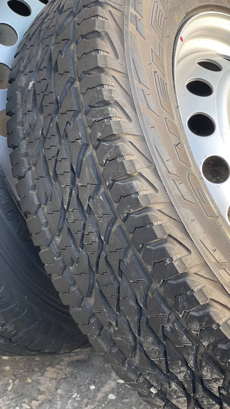 Used tyres good condition for sale 225.70. 17 size 4