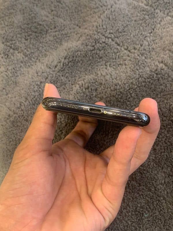 iPhone 11 pro 64 GB 10/9 5