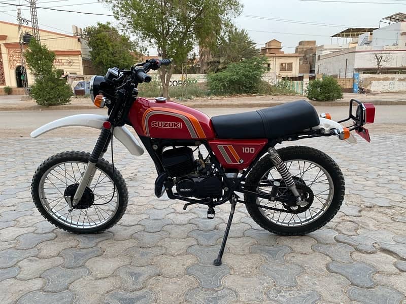 Suzuki TS 100 In Perfect Condition 3