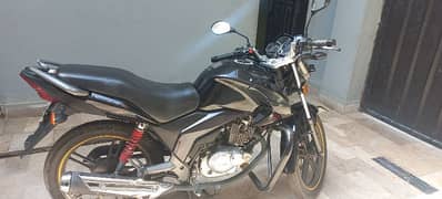 Suzuki gsx 125,