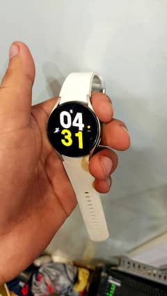 samsung galaxy watch 4 lush condition