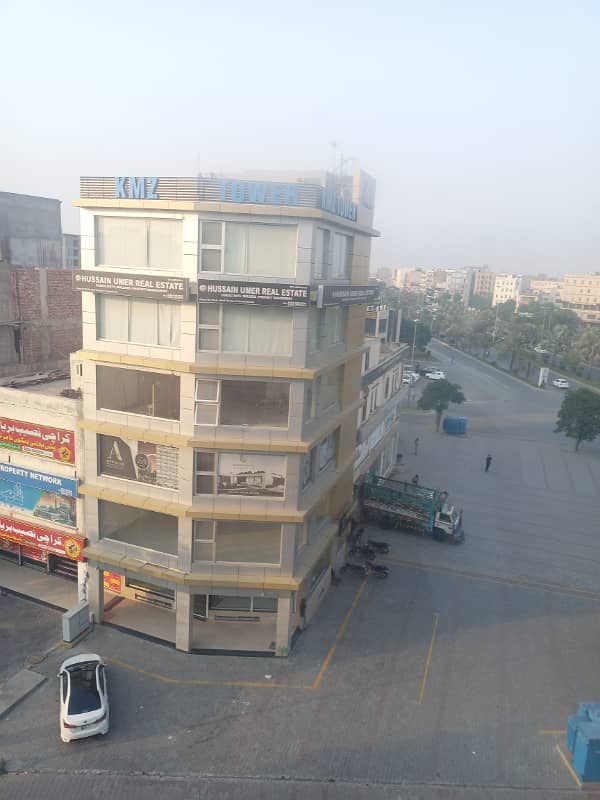 FOR RENT VERY REASONABLE PRICE 1 BED ROOM FUL FURNISHED APARTMENT IN SECTOR C BAHRIA TOWN LAHORE 17