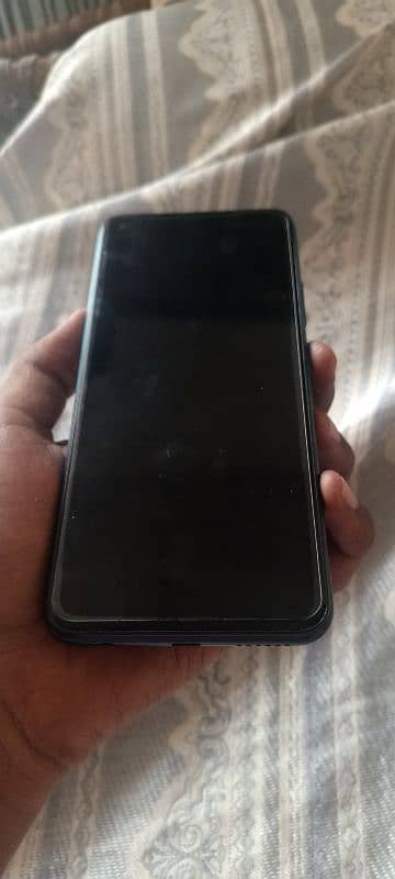 Infinix hot 10 64Gb+4gb with original box 4