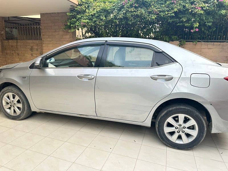 Toyota Corolla Altis 2016 3