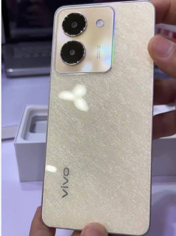 New vivo with warranty 1