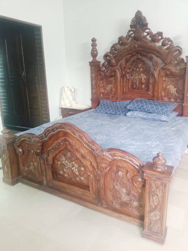 Chanuti double bed for sale 1