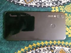 I m selling Huawei nova i3