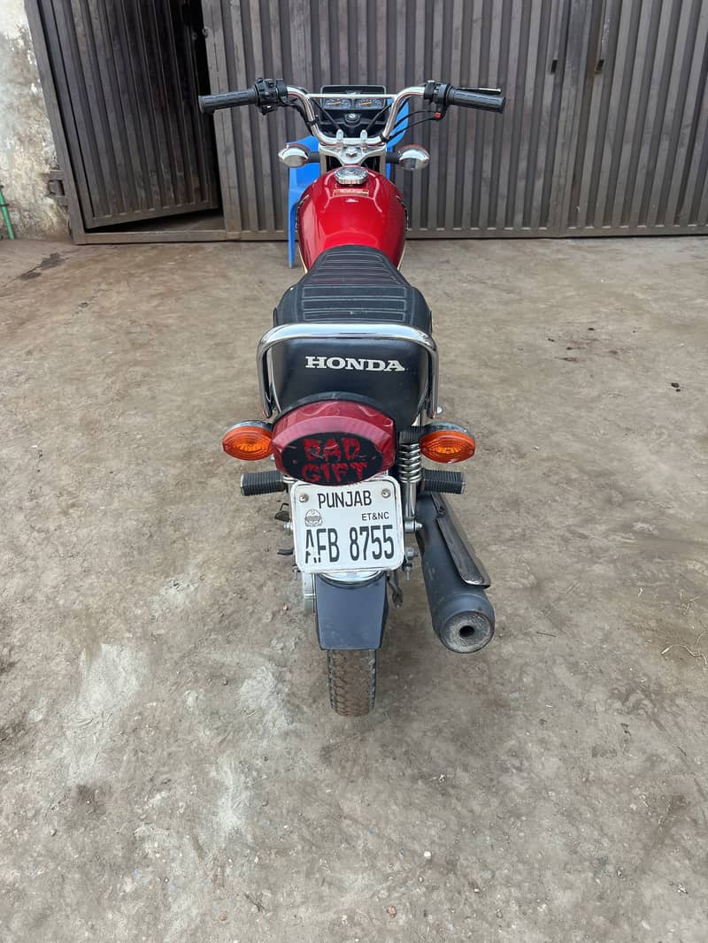 Honda CG 125 2021 3