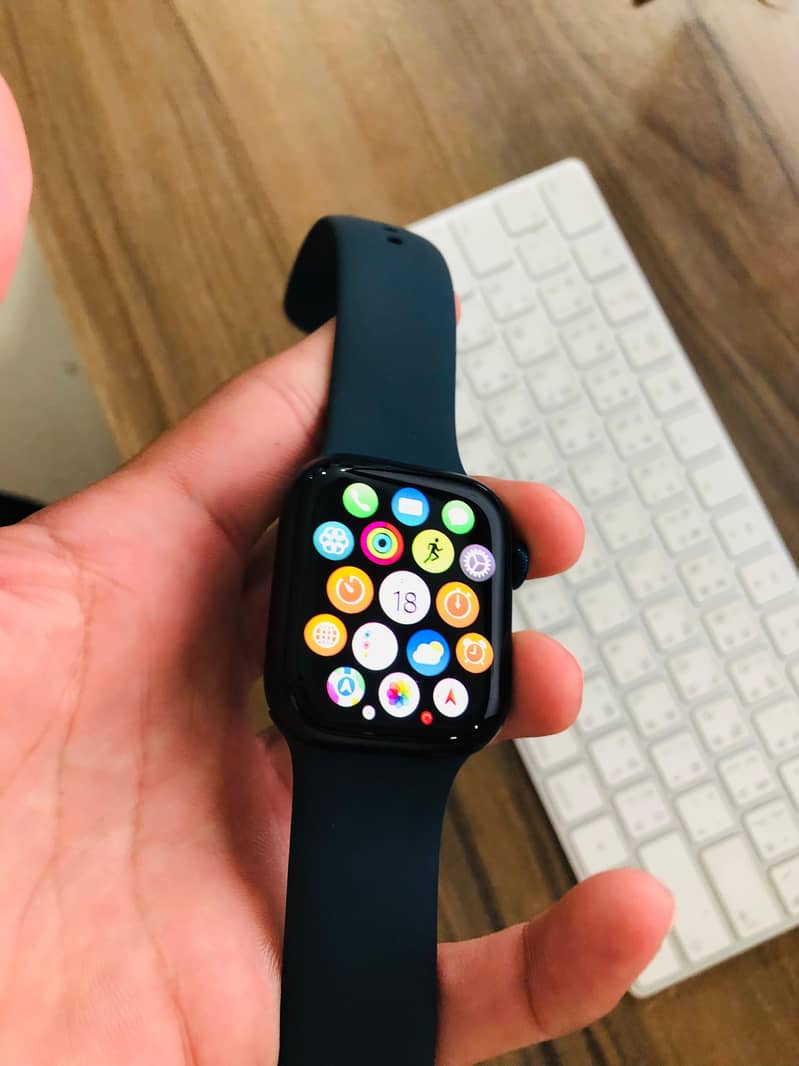 Apple Watch Series 9 GPS 41mm Midnight with Aluminium Case 6