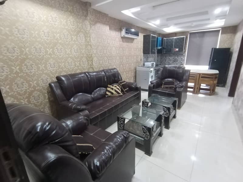 FOR RENT VERY REASONABLE PRICE 1 BED ROOM FUL FURNISHED APARTMENT SECTOR D BAHRIA TOWN LAHORE 0