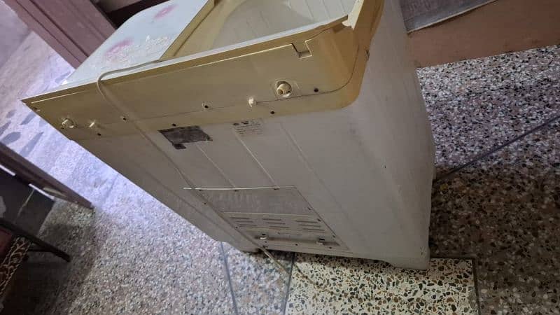 Washing Machine with Dryer 4