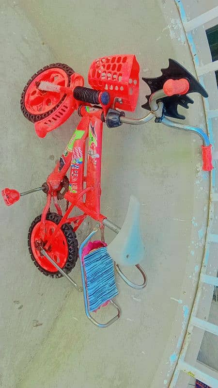 Nice bicycle for kids use. kids cycle red colour best quality all good 1