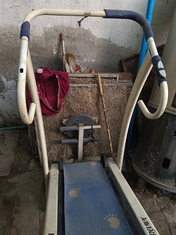 dammer weight 17.5 kg    Exercise machine weight 30 kg urgent sale 1