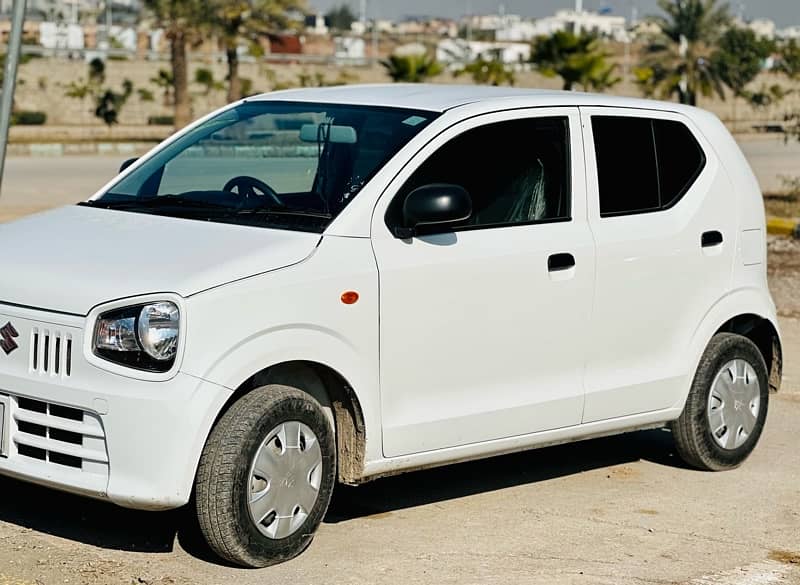 Suzuki Alto 2023 4