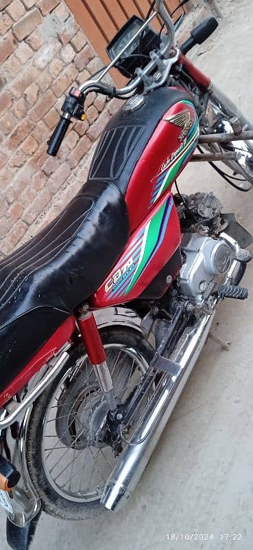 Honda CD 70 Model 2016 urgent sale 4