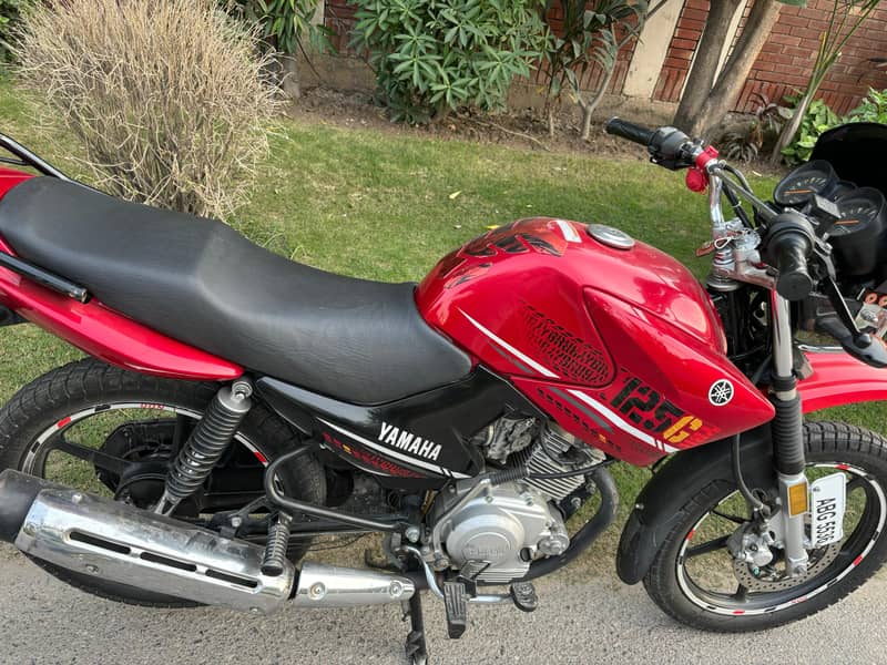 Yamaha YBR 125G (2020 -2021) Red Color 3