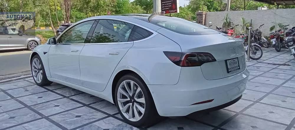 Tesla Model 3 Long Range 2020 5